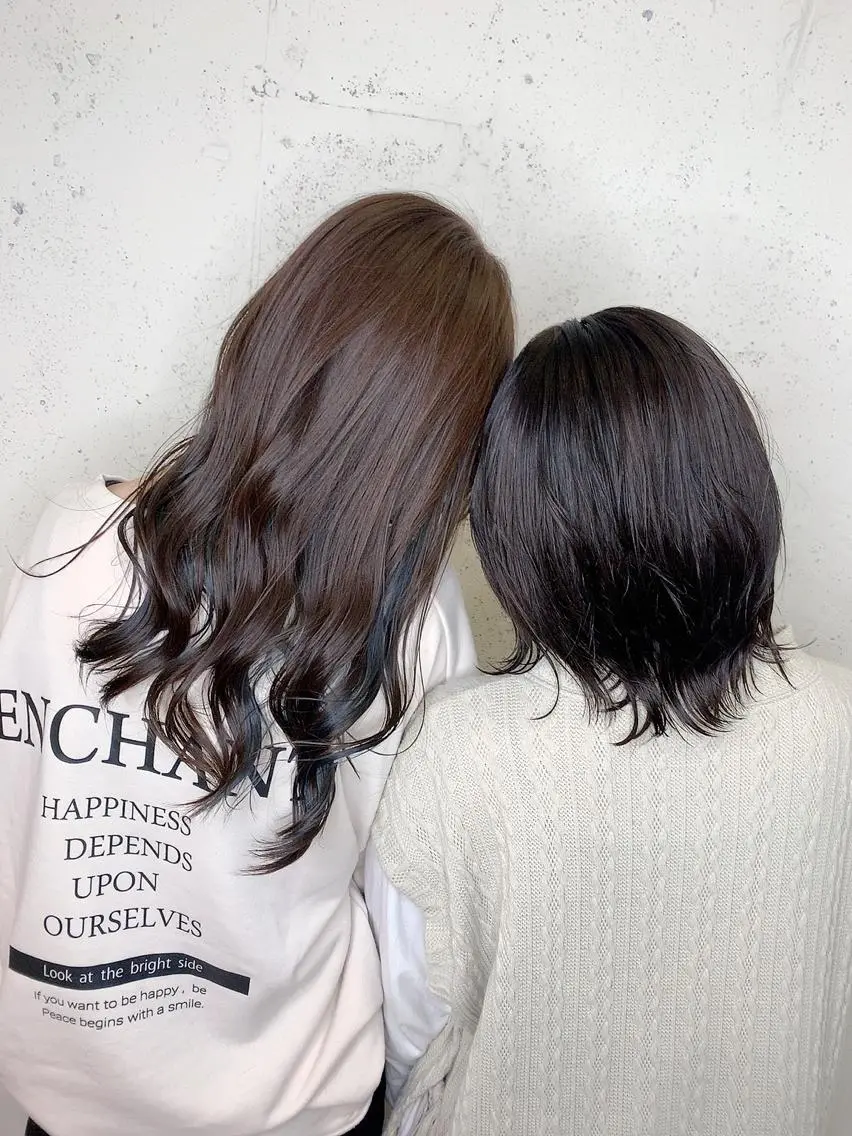 セミロング カラー 透明感ハイトーン🦄 キラ🌈のヘアスタイル