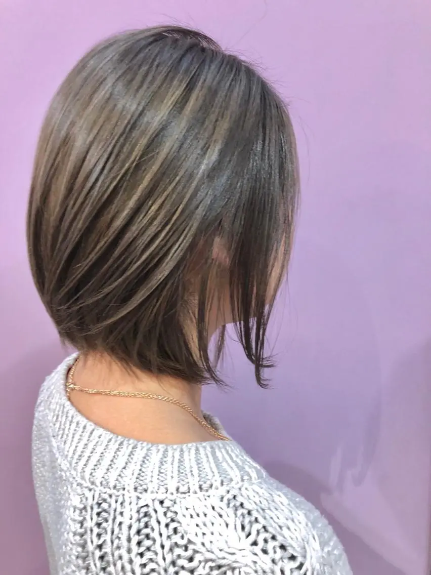 ショート カラー アッシュ アッシュグレー アッシュグレージュ ブリーチ ケアブリーチ 細川 亮のヘアスタイル