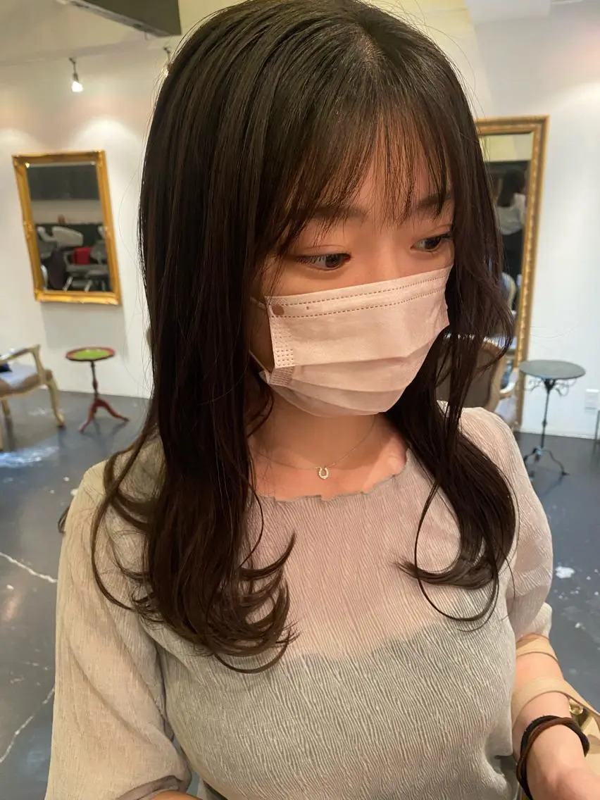 ミディアム カラー 透明感カラー 顔周りカット NATSUKI😸 ✂︎南森町美容室のヘアスタイル