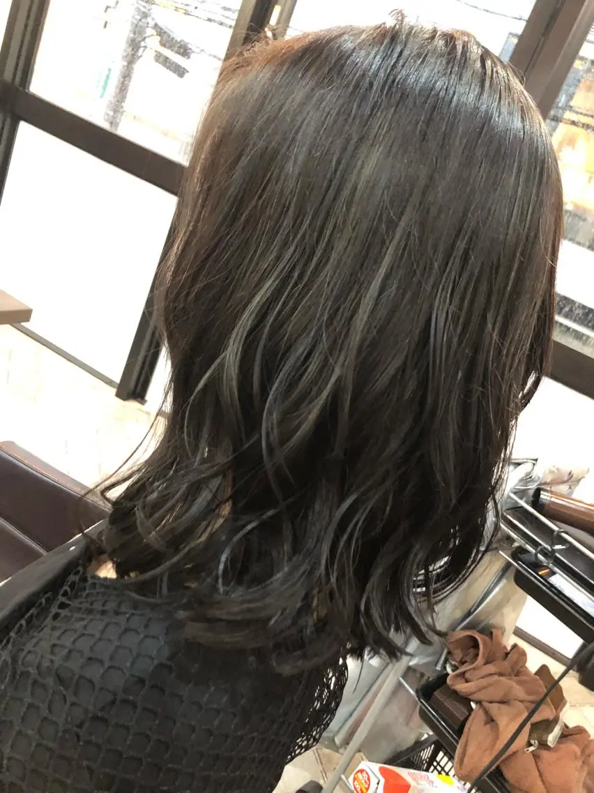 ミディアム カット ヘアカラー トリートメント 女性指名人気no.1 尾崎のヘアスタイル