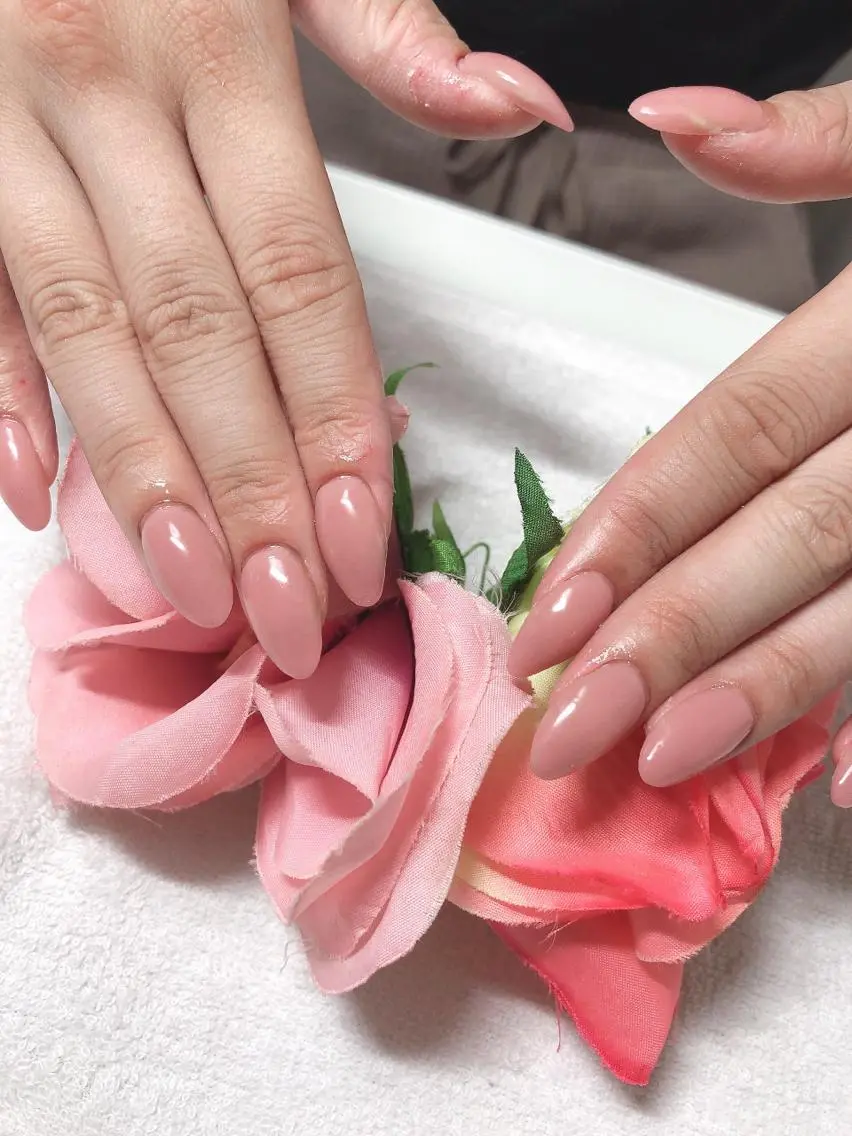 ミディアム ネイル ハンドネイル 《LB》ラブリエ Nail&eyeのマツエク・マツパデザイン