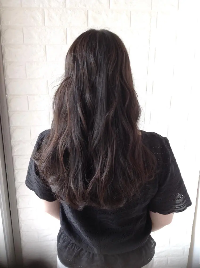 ロング カラー アッシュ 透明感カラー ダークアッシュ イルミナカラー 髪質改善縮毛矯正 美容師✂️山崎竜二のヘアスタイル