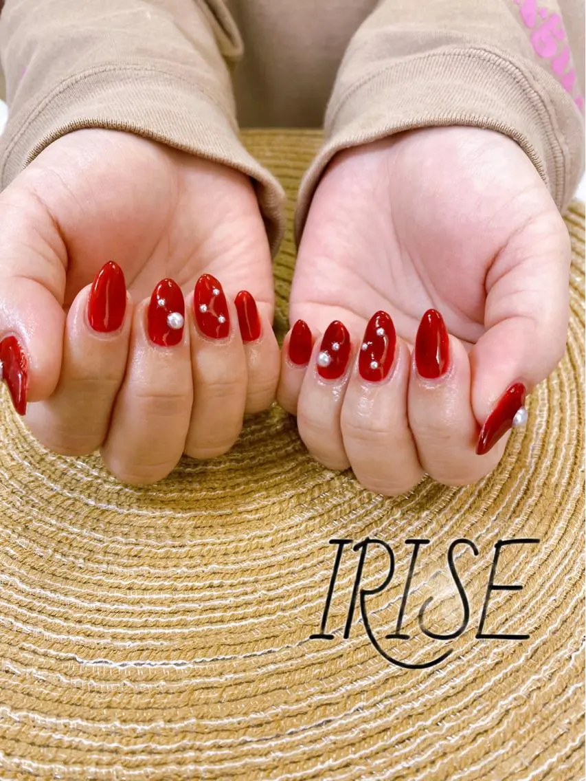 ネイル 赤色 シンプルネイル salon de iriseのマツエク・マツパデザイン