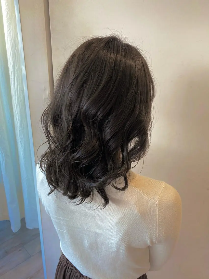 ミディアム カラー 顔まわりカット🌟 くびれヘア/寺門遥輝のヘアスタイル