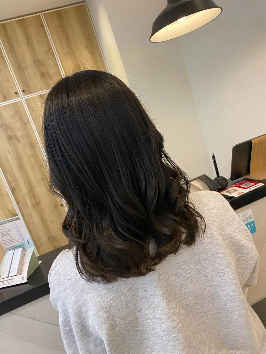 ミディアム コテ巻き風パーマ✨ かつみのヘアスタイル
