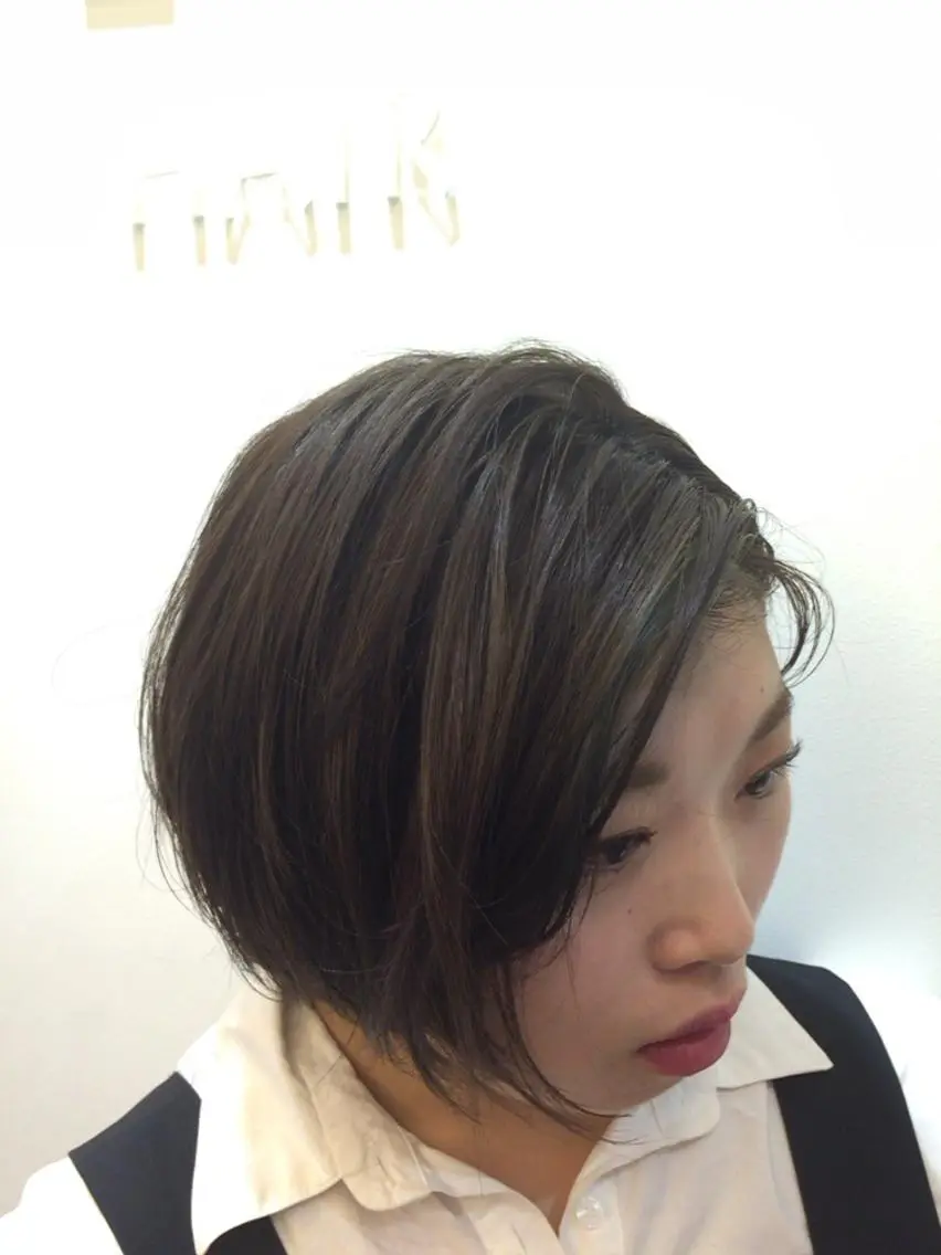 ショート カラー アディクシーカラー ハイライトカラー ハイライト 💇‍♀️髪質改善 玉谷　俊💇‍♂️のヘアスタイル