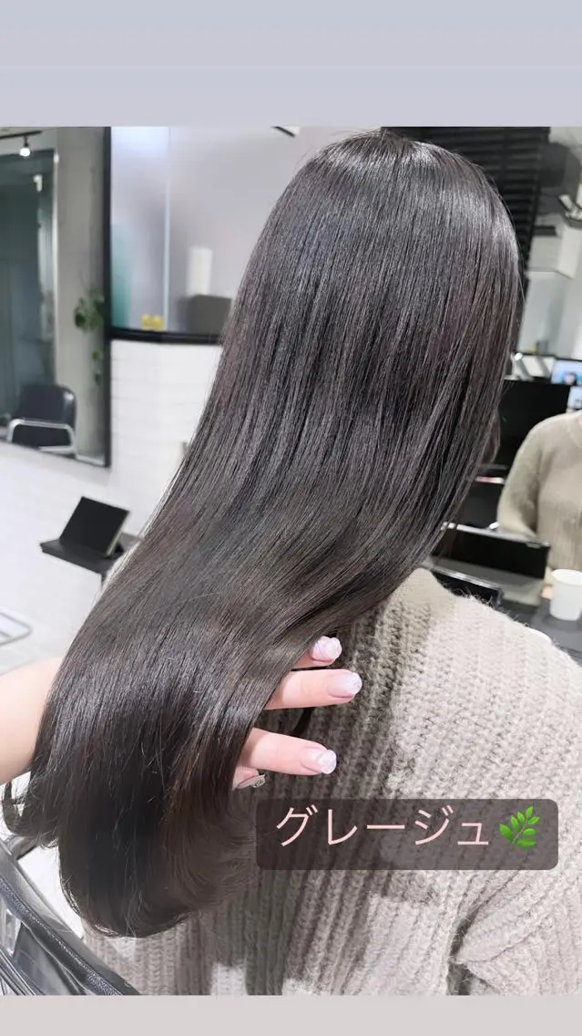 ロング カラー ヘアアレンジ カット ヘアカラー トリートメント 透明感/オリーブ/ グレージュ/YUKAのヘアスタイル