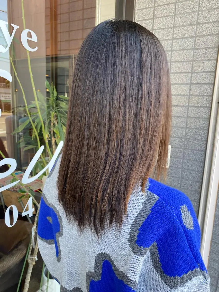 ミディアム 立野 希沙のヘアスタイル