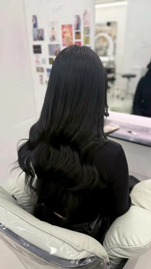 ロング カラー Rover 名古屋のヘアスタイル