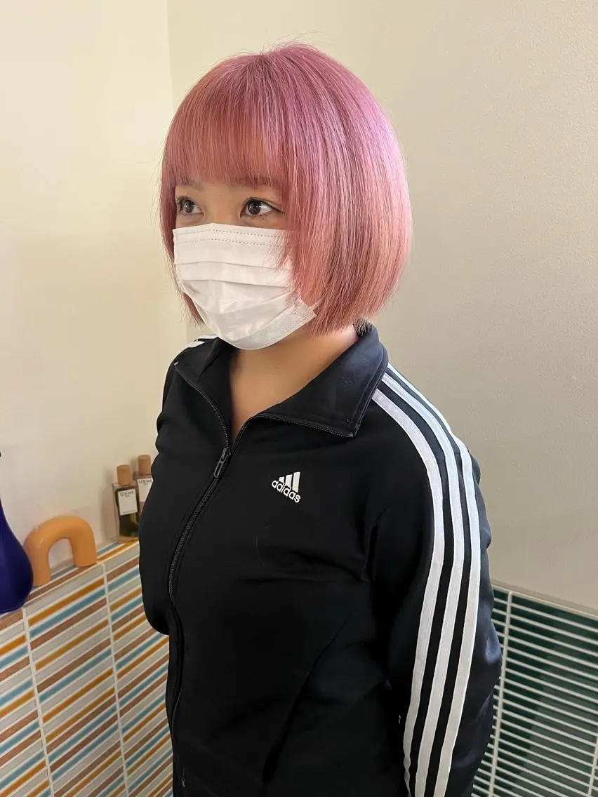 ミディアム カラー ベージュカラー ブリーチ ピンクカラー ピンクベージュ ヘアカラー トリートメント 🩷ハイトーン透明感 レイヤー🩷ユリカのヘアスタイル