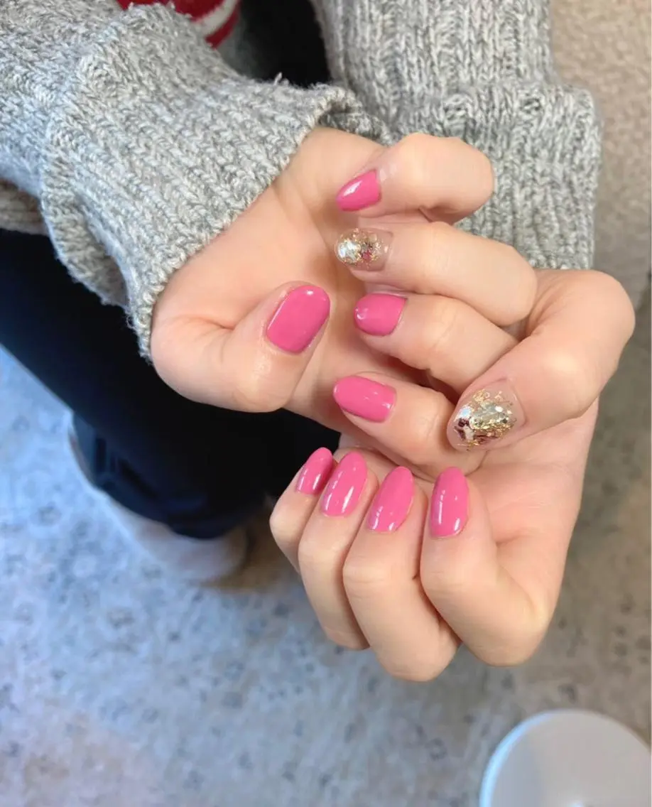 パーマ ヘアアレンジ ネイル マツエク・マツパ カラーマツエク アートネイル クリアネイル マグネットネイル ミラーネイル Adore nailのネイルデザイン