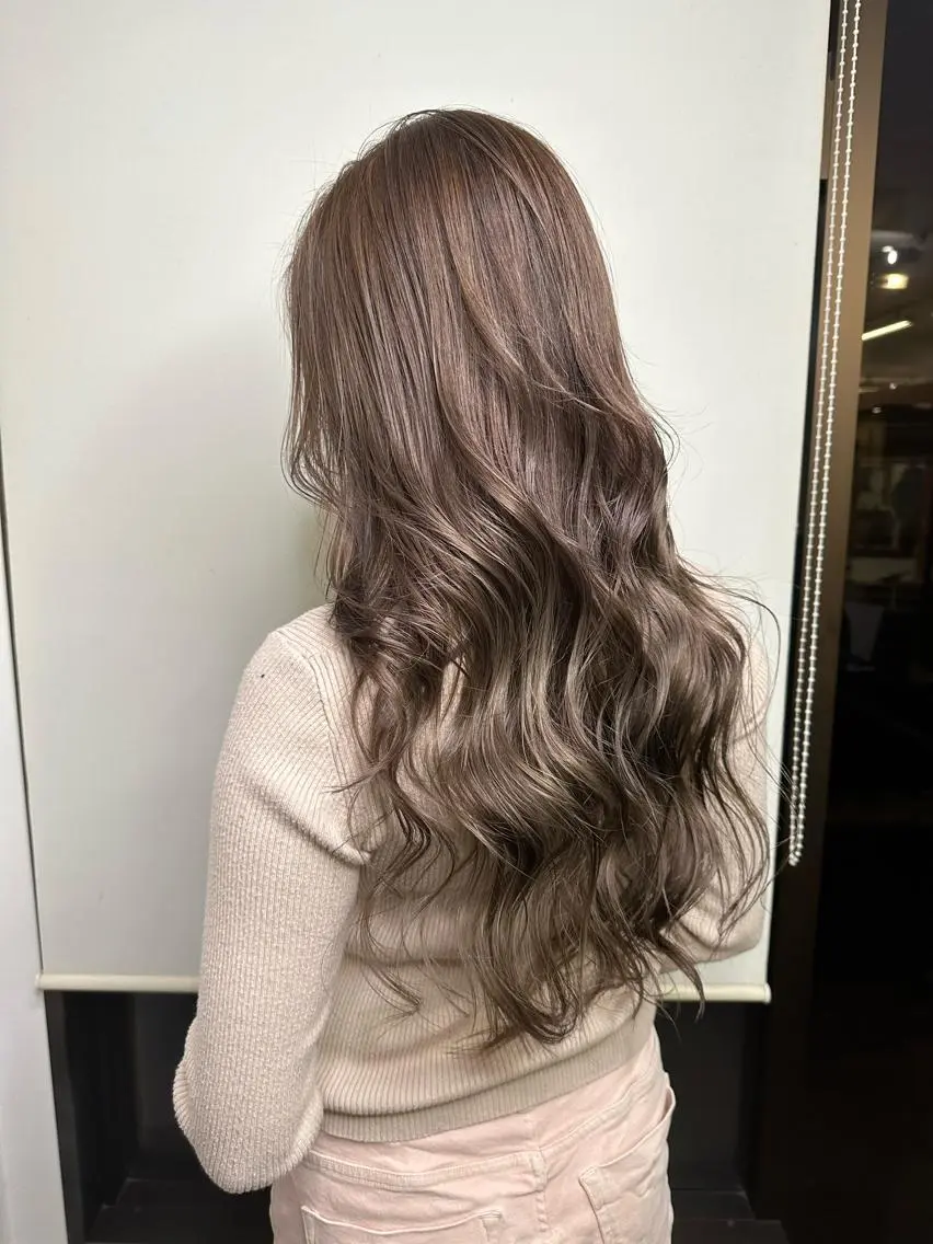 ロング カラー カット ヘアカラー トリートメント ブリーチカラー🫧 森　凪沙のヘアスタイル