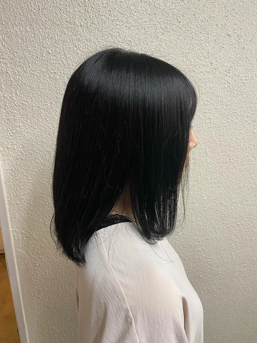 セミロング ヘアカラー 井口 彰也のヘアスタイル
