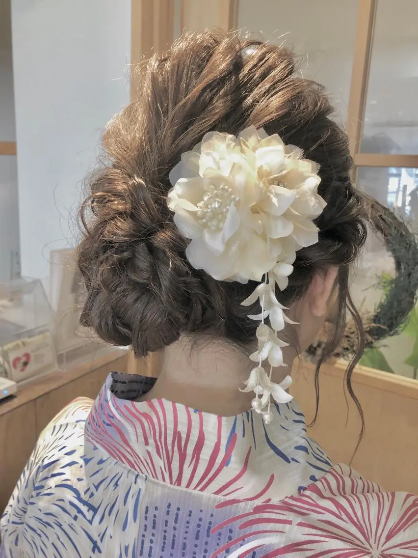 ヘアアレンジ Elle✂︎ Riinaのヘアスタイル