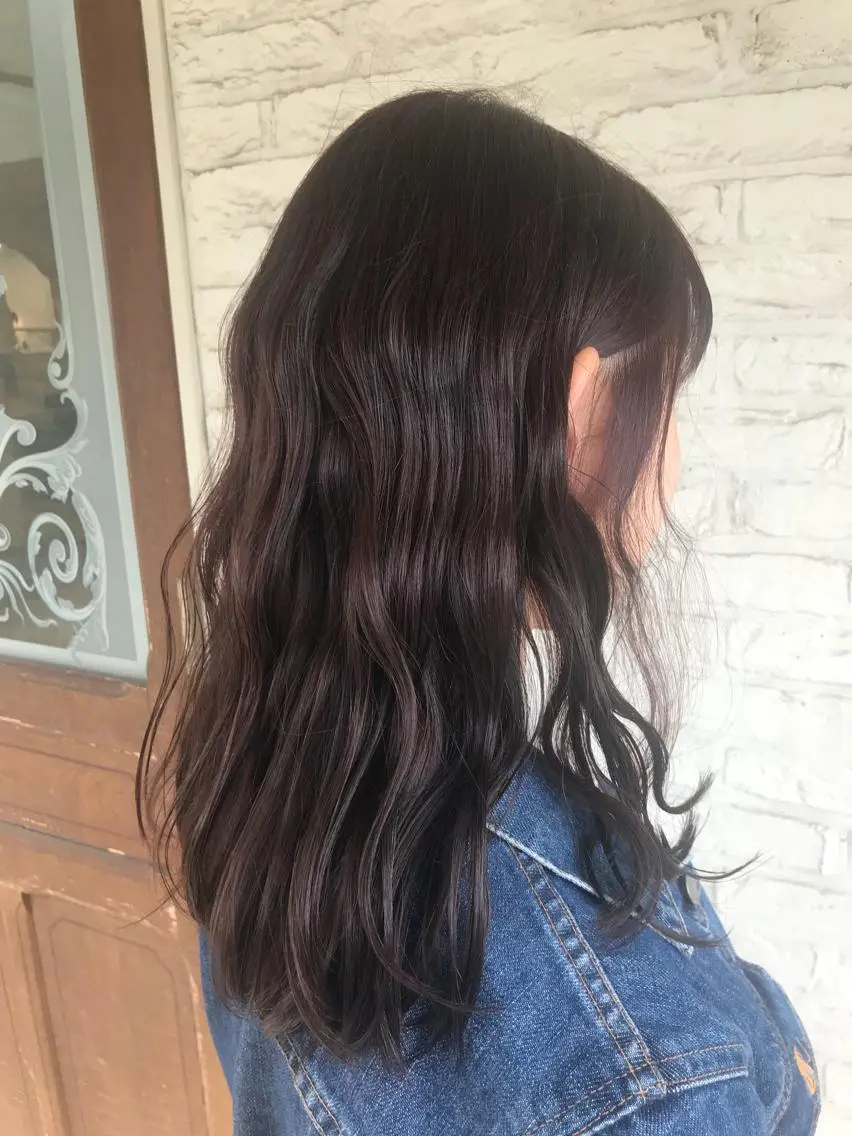 セミロング カラー バイオレットカラー カット ヘアカラー トリートメント 澤田 彩香のヘアスタイル