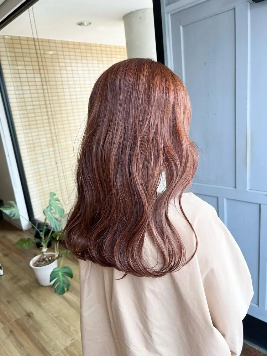 ロング カラー オレンジ ヘアカラー トリートメント 堀 望美のヘアスタイル