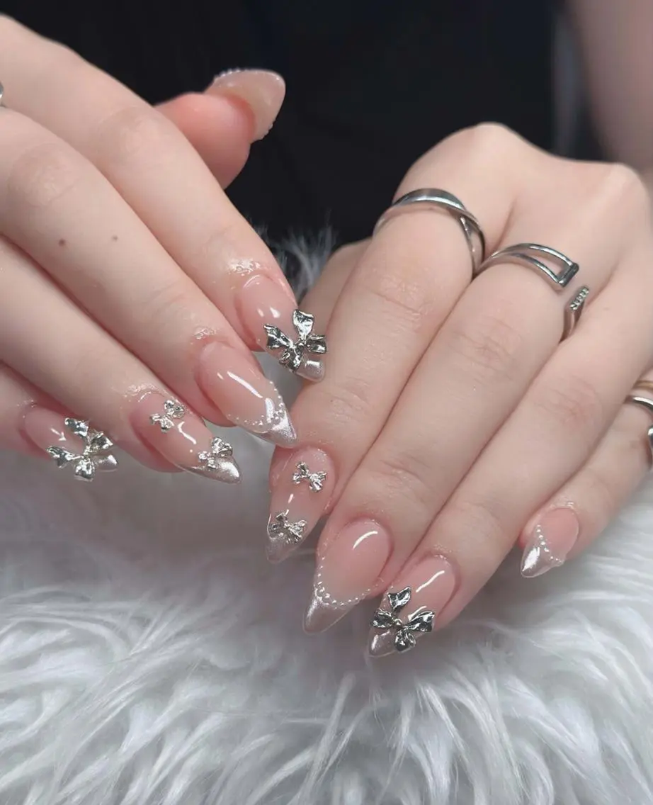 ネイル オーロラネイル フレンチネイル ジェルネイル ハロウィン キラキラネイル ハンドネイル neco H.babynailのネイルデザイン