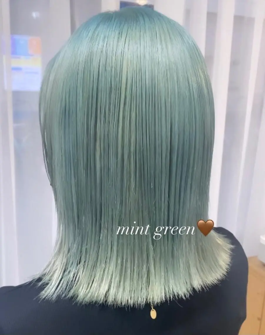 ミディアム カラー パーマ ヘアアレンジ ネイル マツエク・マツパ ブリーチ ハイトーン/透け感 カラー🎀真香のヘアスタイル