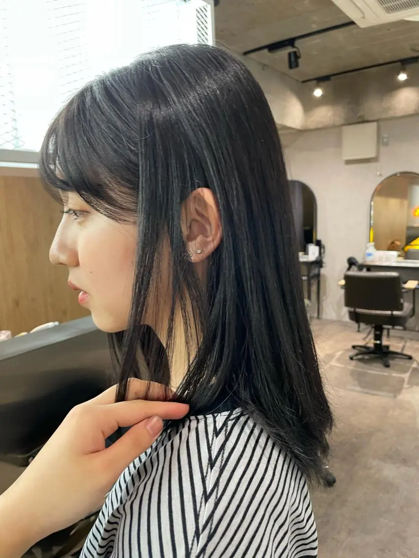 セミロング カラー ヘアカラー ナチュラル透明感🌱 小山美樹子のヘアスタイル