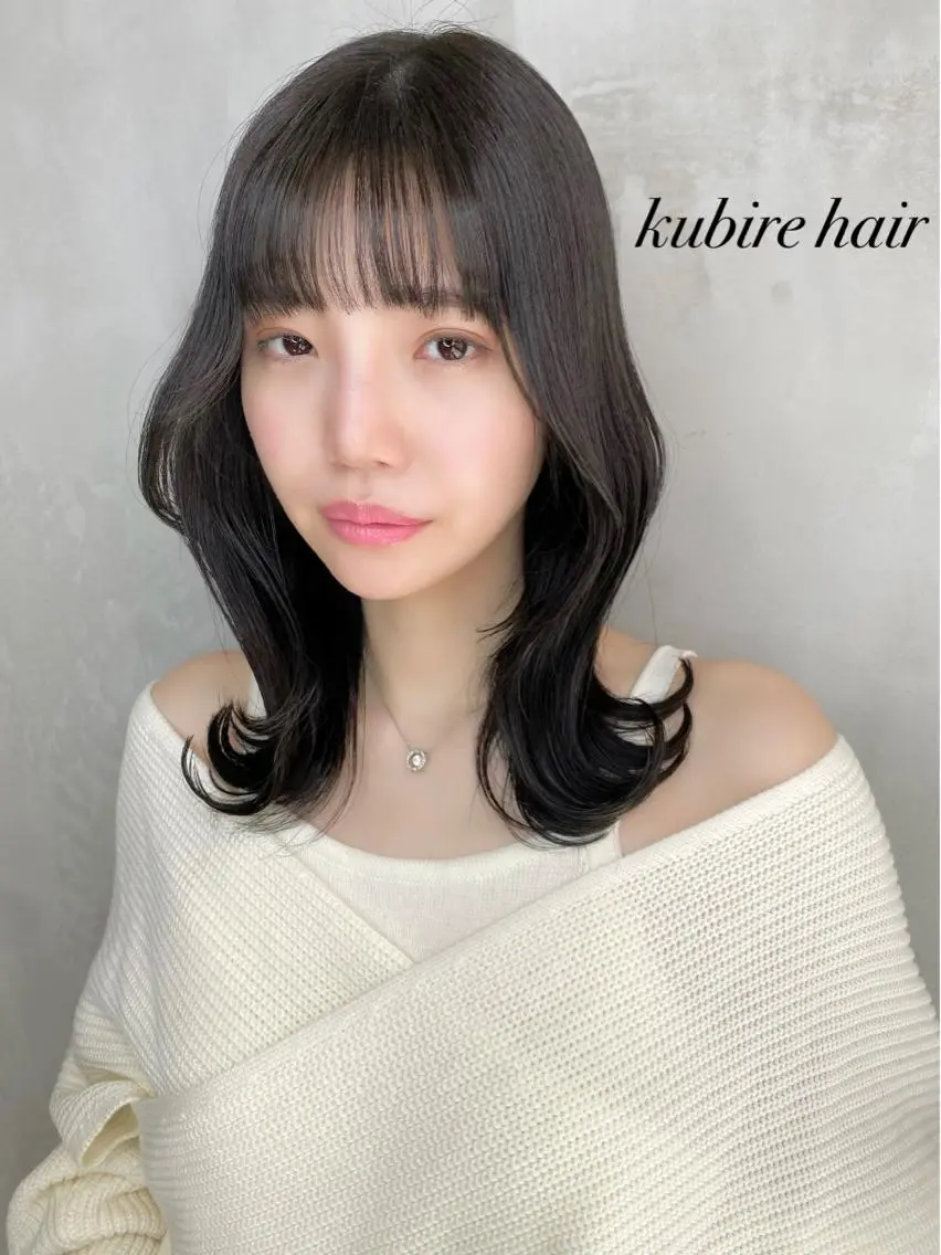 セミロング カラー 黒髪 ブルーカラー ブルーブラック くびれヘア ヨシンモリ カット ヘアカラー トリートメント 韓国レイヤーカット 🧸ベージュカラーのヘアスタイル