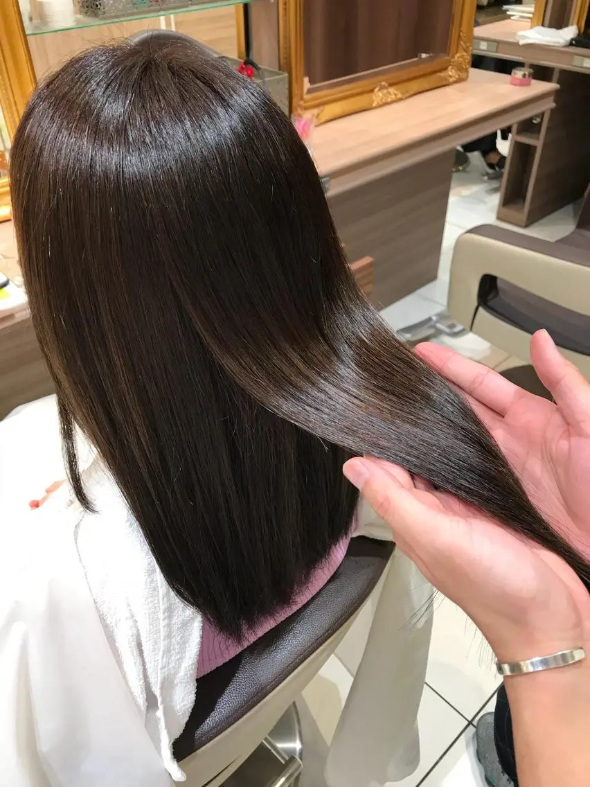 セミロング パーマ 縮毛矯正 トリートメント 島袋 ナオユキのヘアスタイル