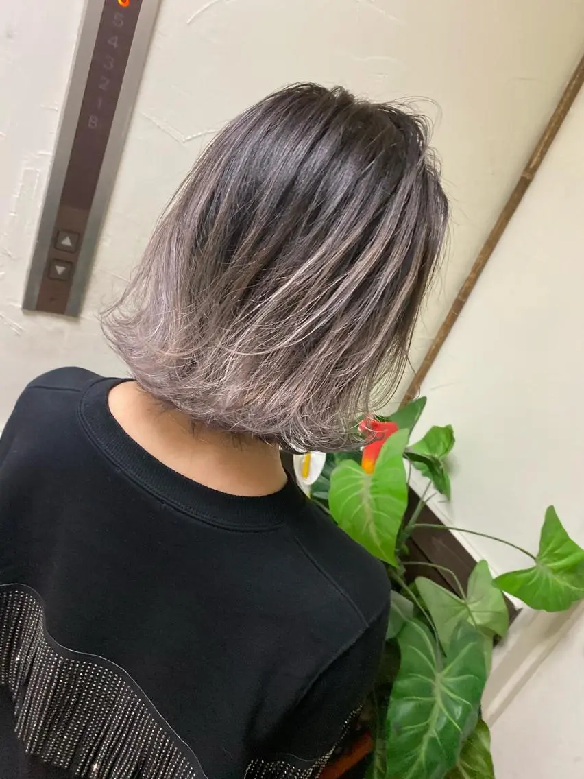 ミディアム カラー バレイヤージュ レイヤーカット ヘアカラー PSY(サイ)池袋 金田尚久🎨のヘアスタイル