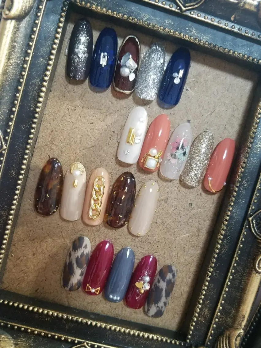 ネイル . MAKI NAILのネイルデザイン