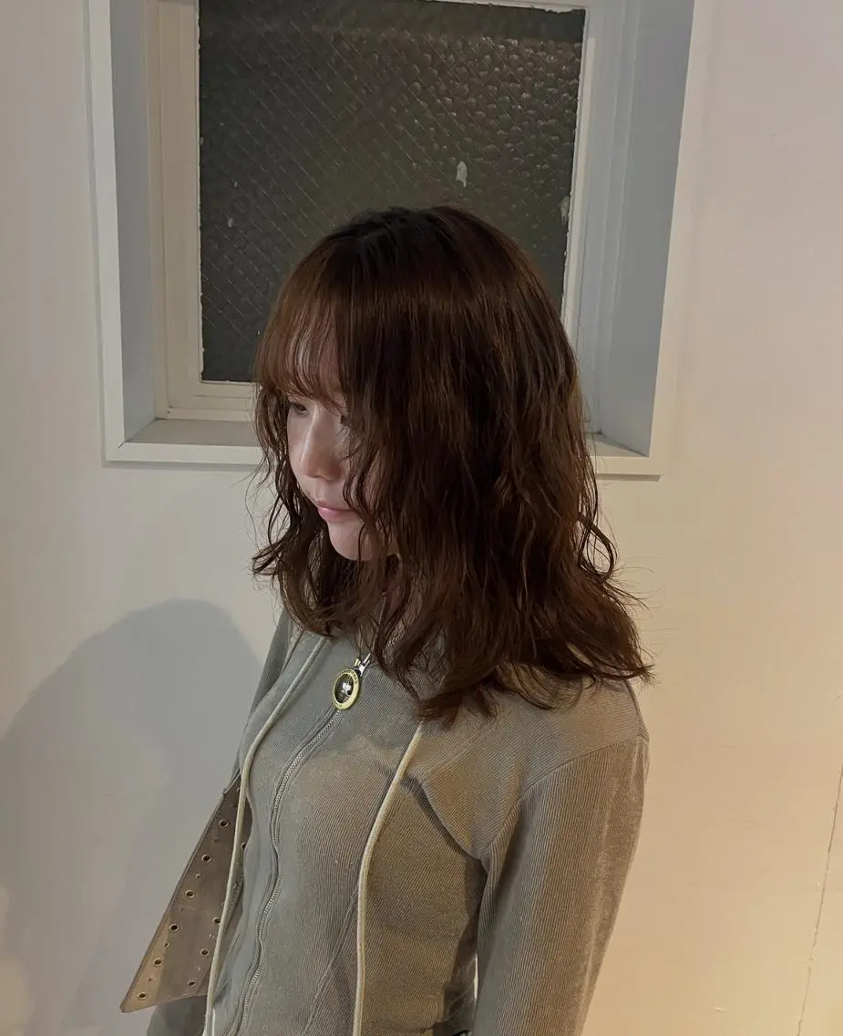 ミディアム 小顔カット カット ヘアカラー トリートメント Koyuki/抜け感 レイヤー/似合わせのヘアスタイル