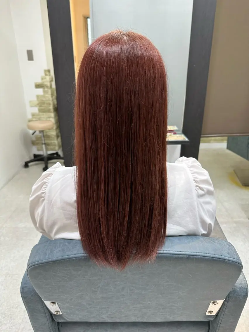 セミロング カラー ピンクカラー 坪井 拓海のヘアスタイル