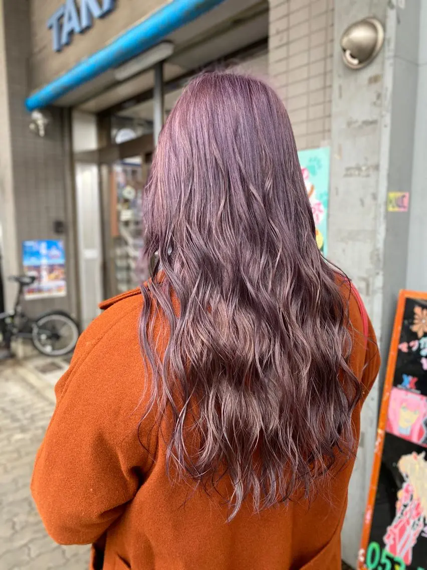 ロング アッシュ ヘアカラー ゆぴ☾‪/推しカラー /ハイトーンのヘアスタイル