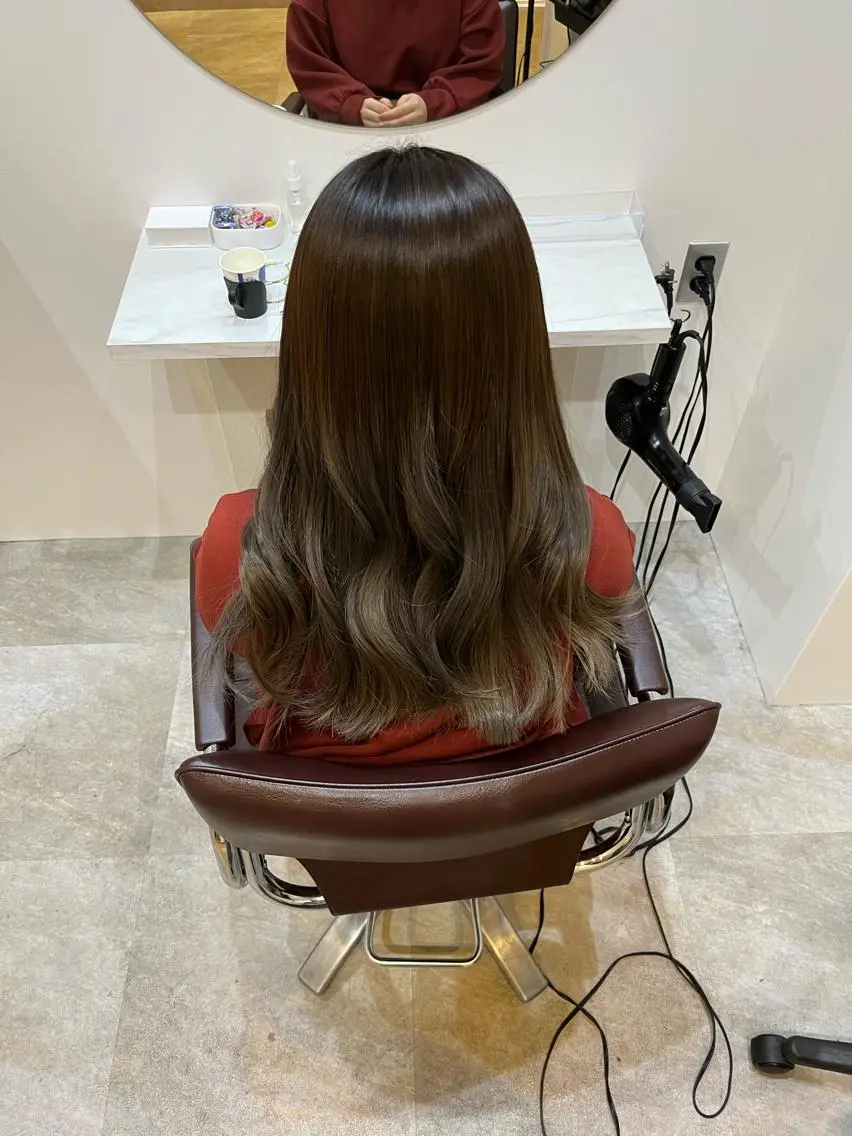 ロング カット ヘアカラー トリートメント 【髪質改善 艶髪】 布川 莉穂のヘアスタイル