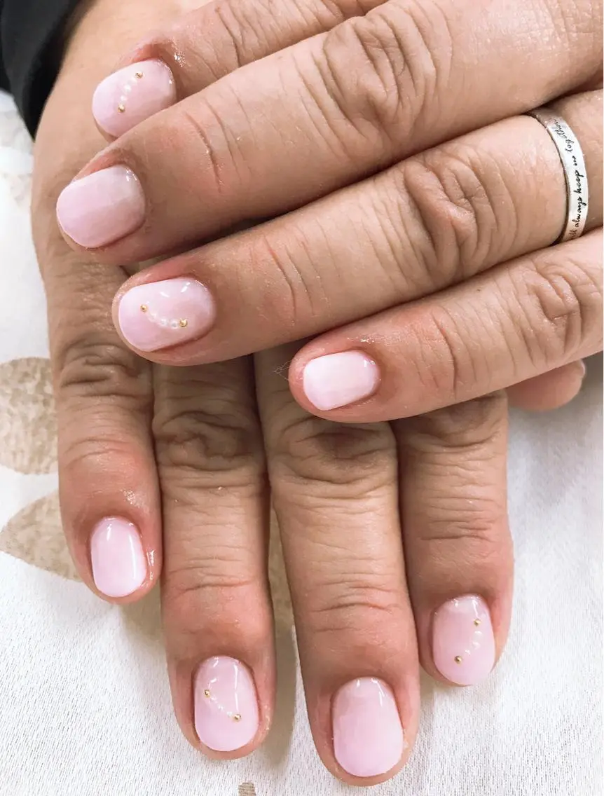 ネイル NailSalon Fluraのネイルデザイン