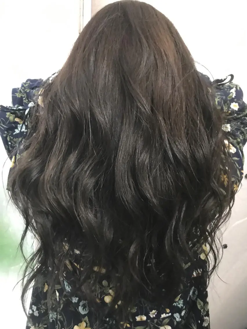 セミロング ハイライト 白髪ぼかしハイライト バレイヤージュヤマトのヘアスタイル