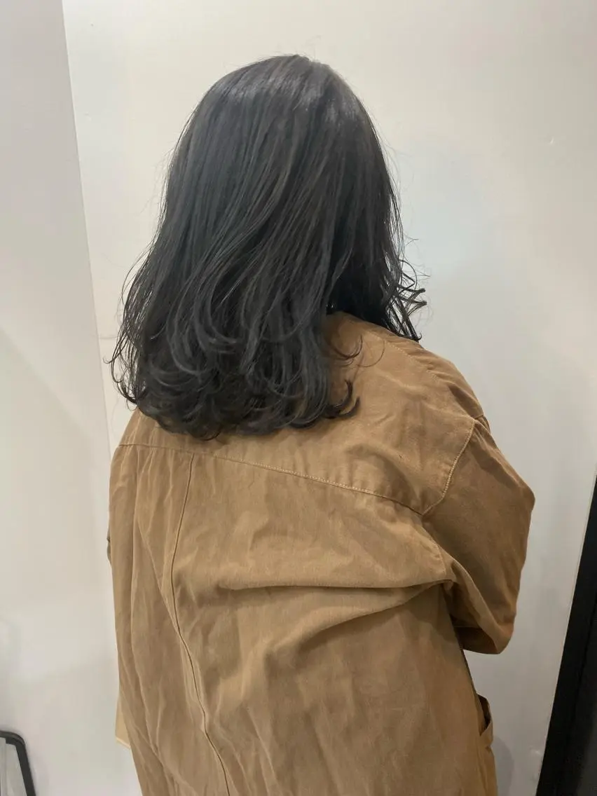 セミロング カラー ヒラノホナミ 🫧艶髪🫧髪質改善のヘアスタイル
