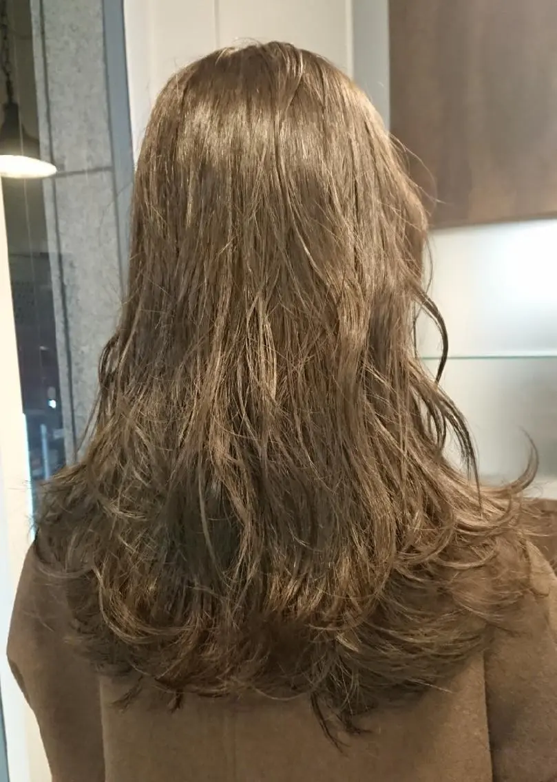 ロング カラー ヘアアレンジ アッシュ ベージュカラー ヘアカラー トリートメント スタイリスト 川添 のヘアスタイル