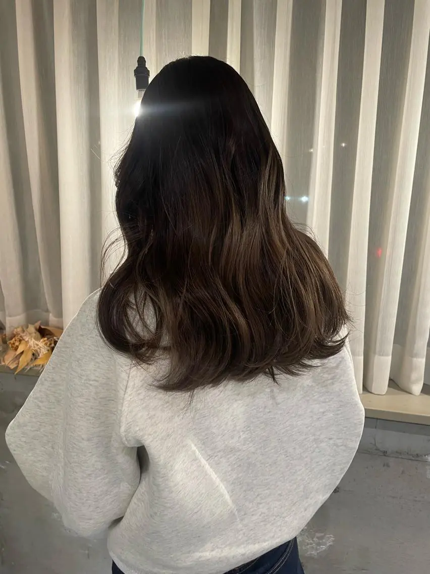 セミロング カラー カット ヘアカラー 海外レイヤー /NAGISAのヘアスタイル