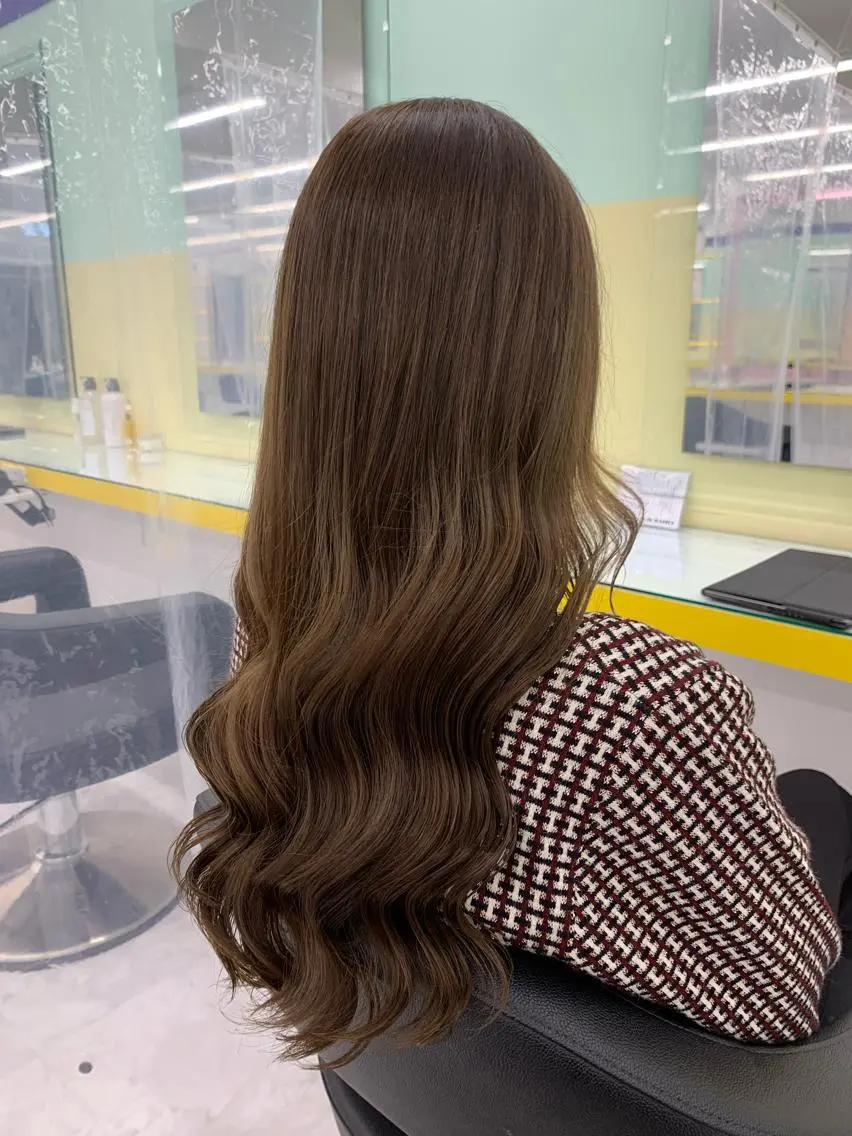 ロング ヘアカラー トリートメント ヘッドスパ ヘアセット 🪞透明感カラー🫧 縮毛矯正🥇かずきのヘアスタイル