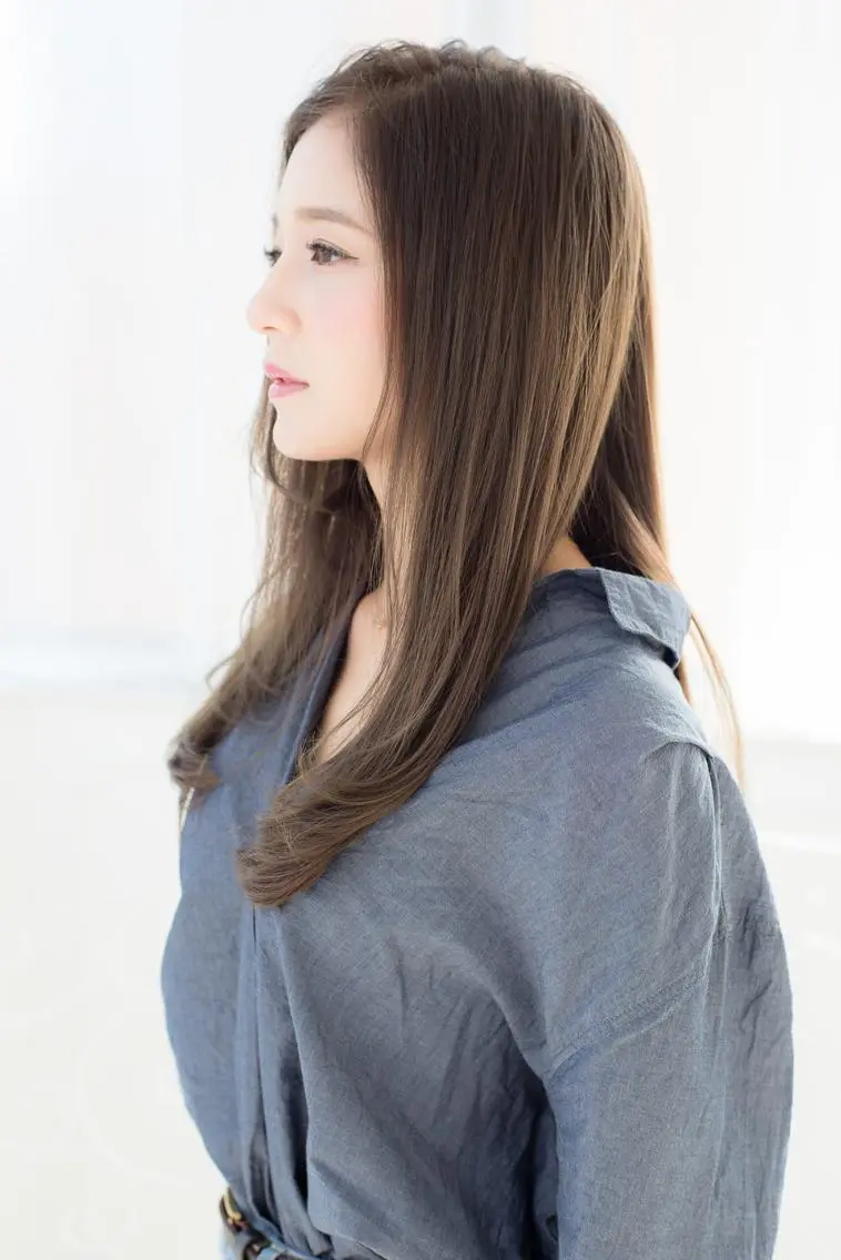 セミロング アッシュ くせ毛 レイヤーカット a-granz 住吉店のヘアスタイル