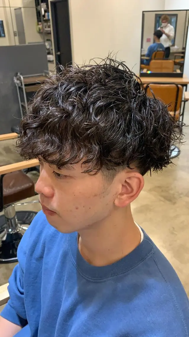 ショート パーマ メンズ メンズパーマ スパイラルパーマ 山本 章人のヘアスタイル