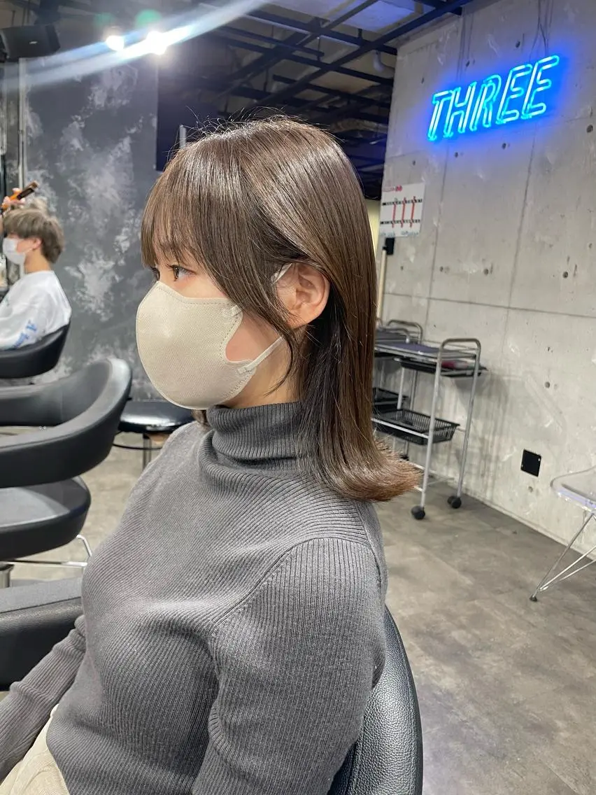 ミディアム カラー パーマ ヘアアレンジ メンズ キッズ ネイル マツエク・マツパ アイブロウ 透明感カラー・レイヤ ー🎀amika🎀のヘアスタイル