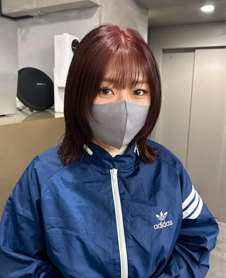 セミロング カラー 原田 朱里のヘアスタイル