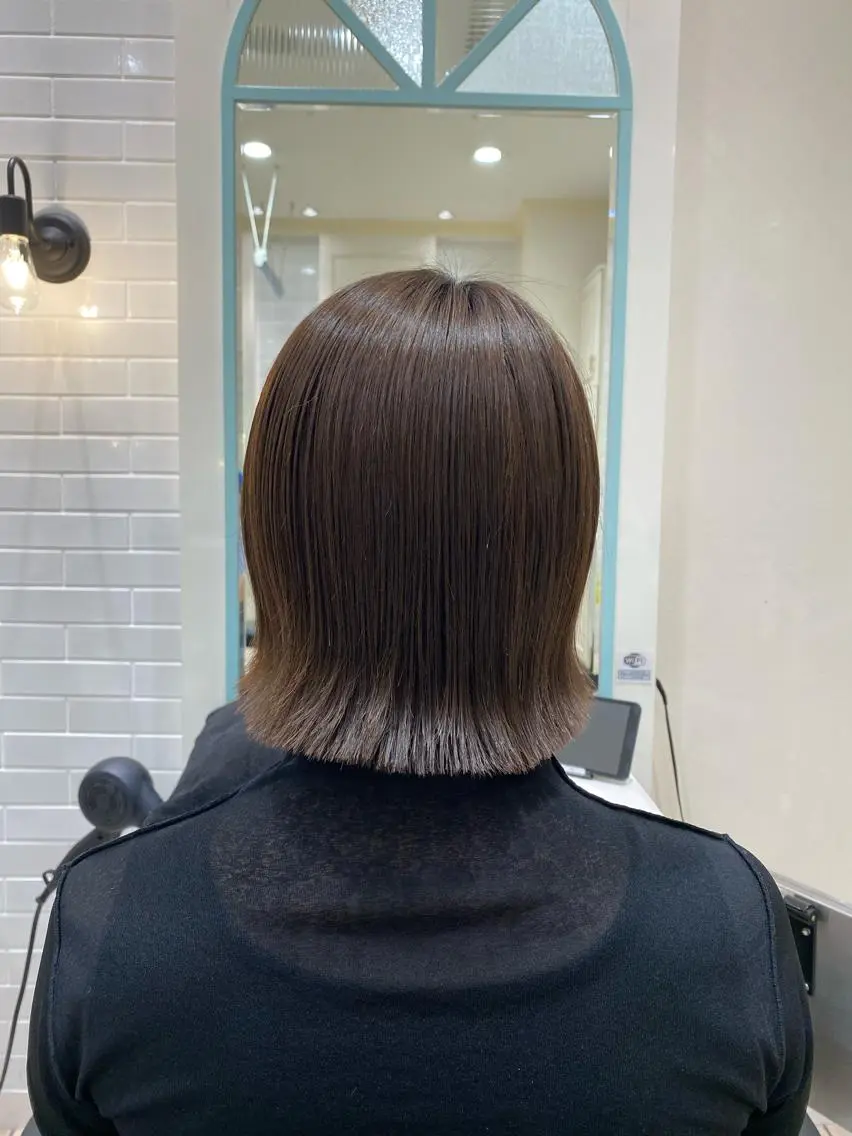 ショート カット 荒山 栞奈のヘアスタイル