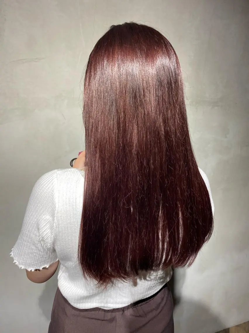 ロング レッドブラウン 清水 美雪のヘアスタイル