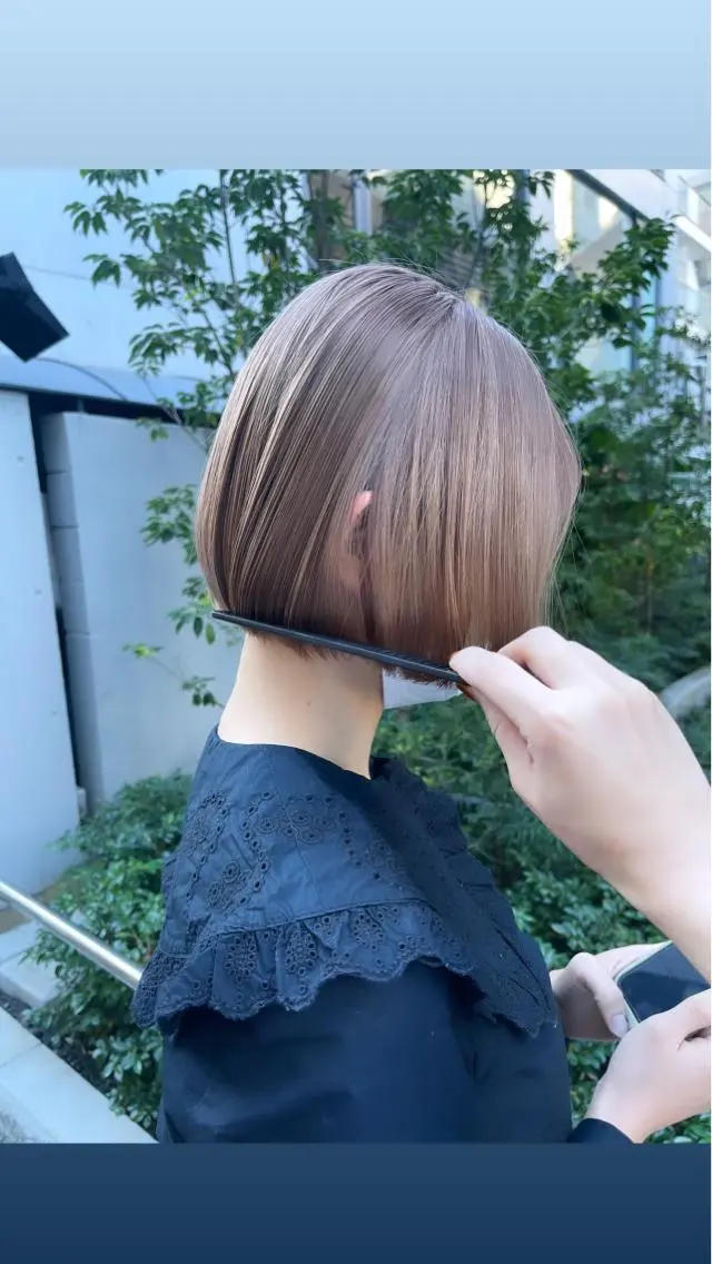ショート カラー ベージュカラー ブリーチ ミルクティーベージュ ヘアカラー トリートメント 渋谷ケアブリーチ Suuのヘアスタイル