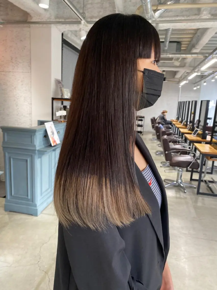 ロング カラー KOOKI スティードトーキョーのヘアスタイル