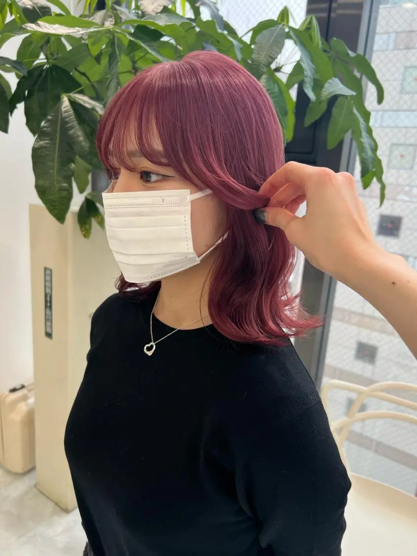 ミディアム カラー パーマ ヘアアレンジ メンズ キッズ ネイル マツエク・マツパ アイブロウ KANAMI 🌏のヘアスタイル