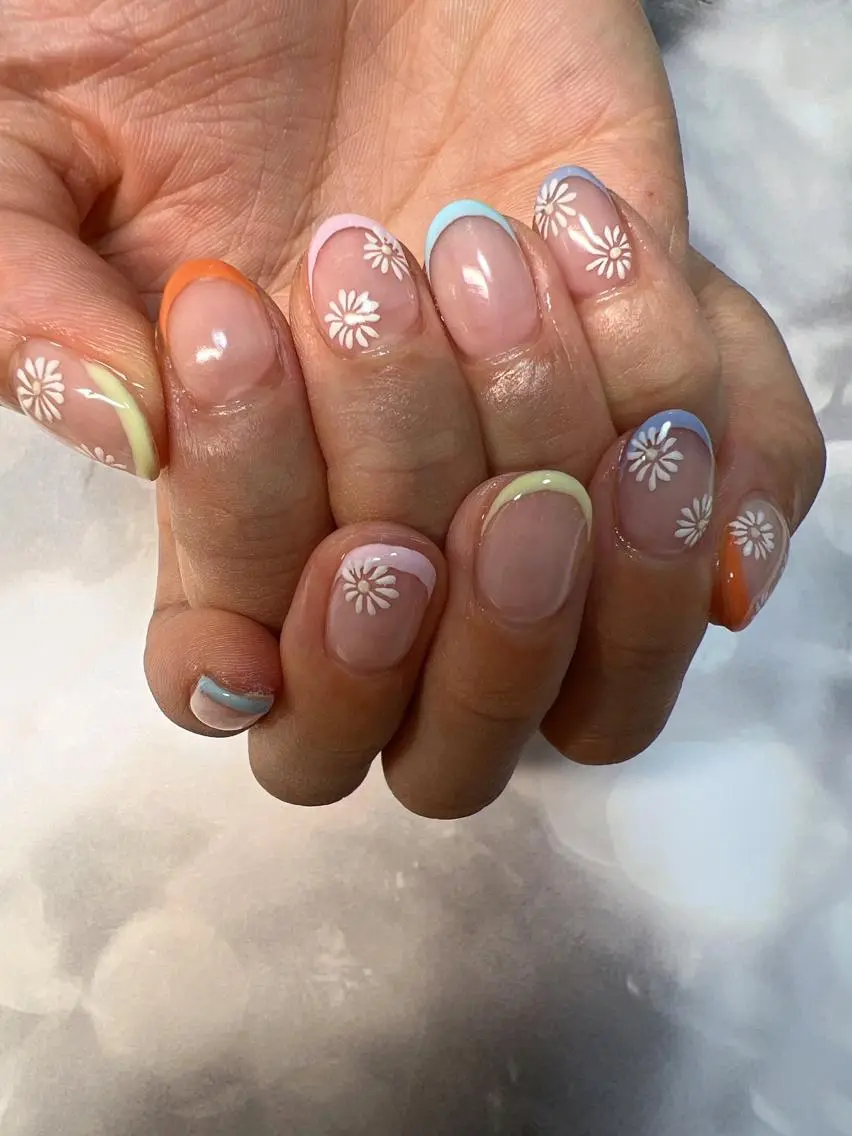 ネイル フラワーネイル フレンチネイル coco nailのネイルデザイン