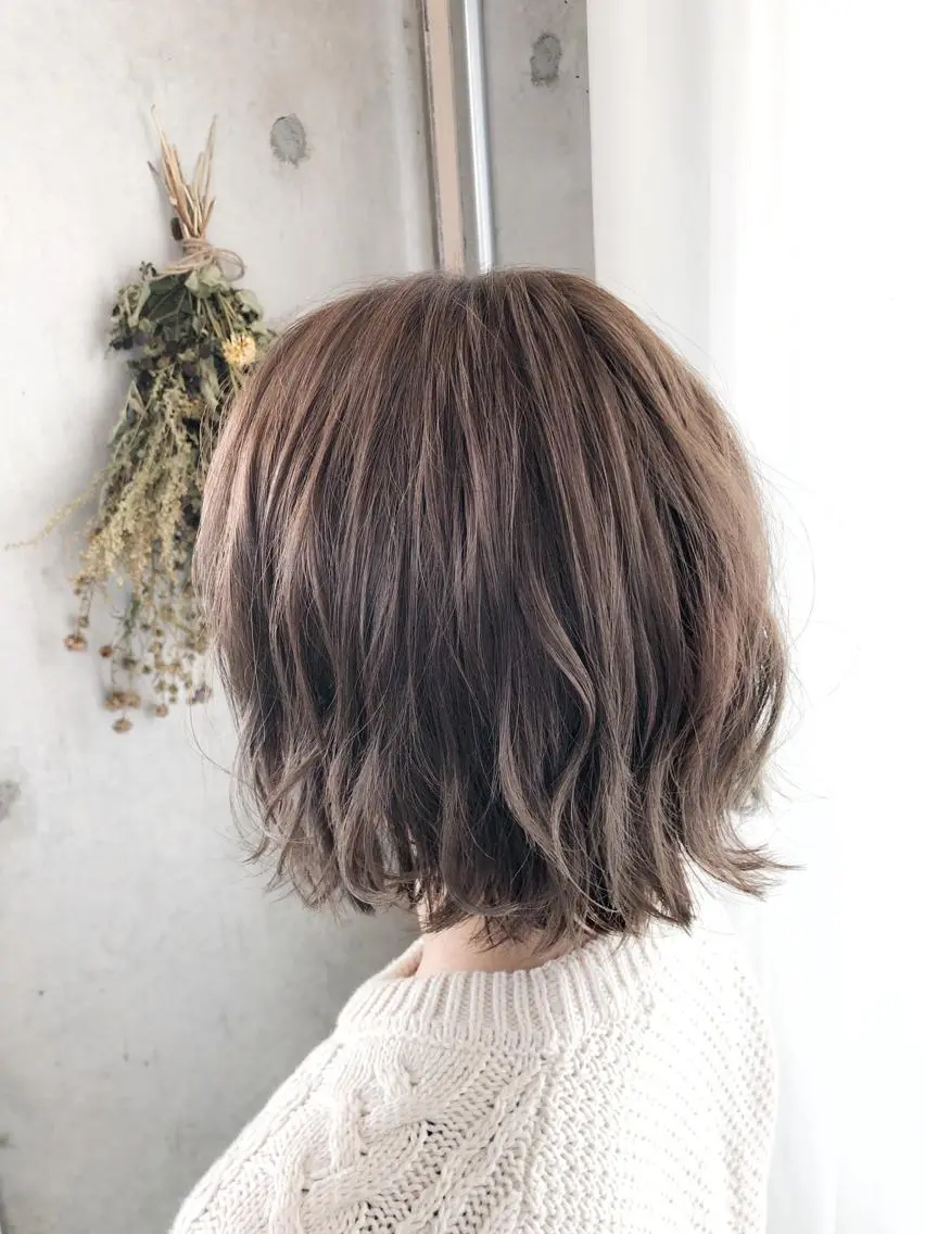 ショート カラー ブリーチ デザインカラー HIROKI ”博多 /ボブのヘアスタイル
