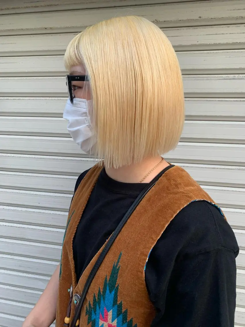 ミディアム カラー ブリーチカラーが人気 onnuのヘアスタイル