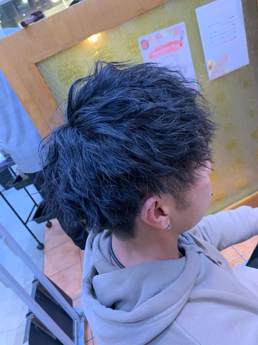 ショート パーマ メンズ メンズパーマ メンズツイストパーマ ツイストパーマ カット ヘアカラー ヘッドスパ メンズ/韓国レイヤー /透明感カラー那須野のヘアスタイル
